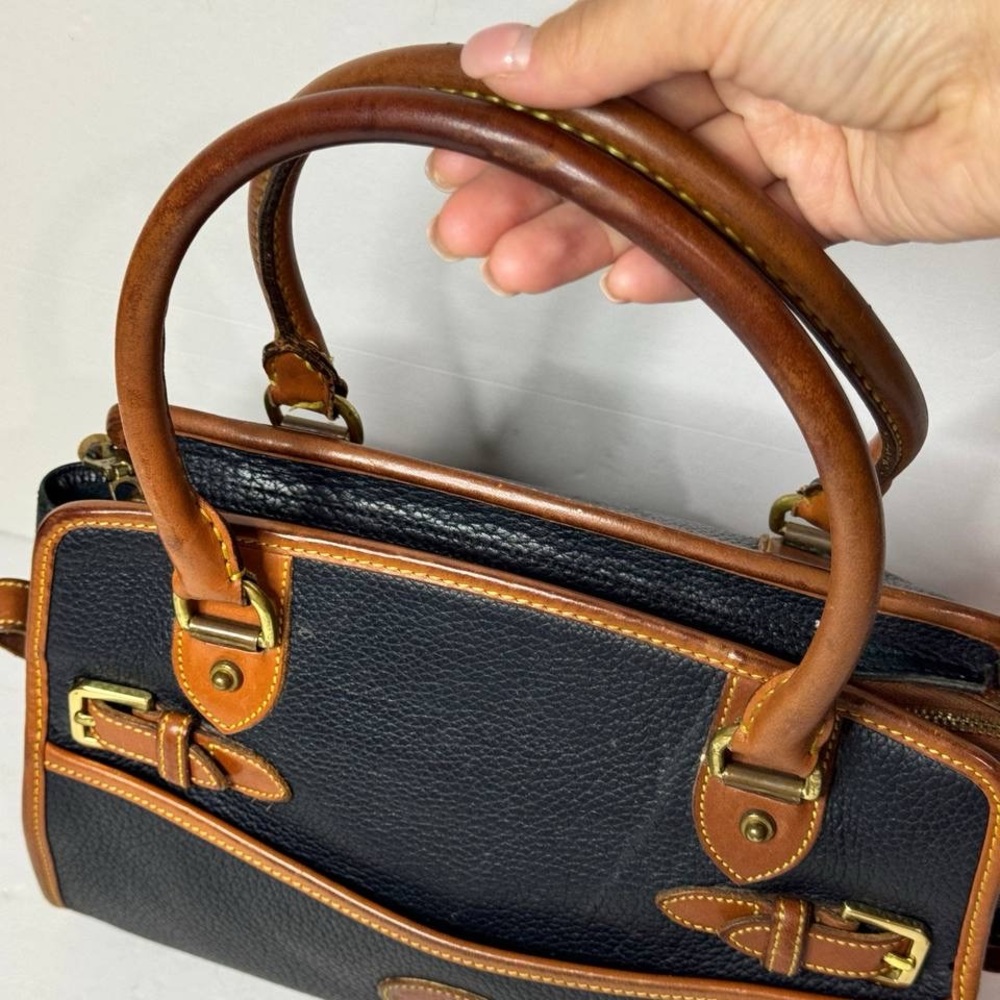 Dooney & Bourke Black Pebbled Leather Double Handle Satchel Bag -VTG Made in USA - Picture 2 of 14